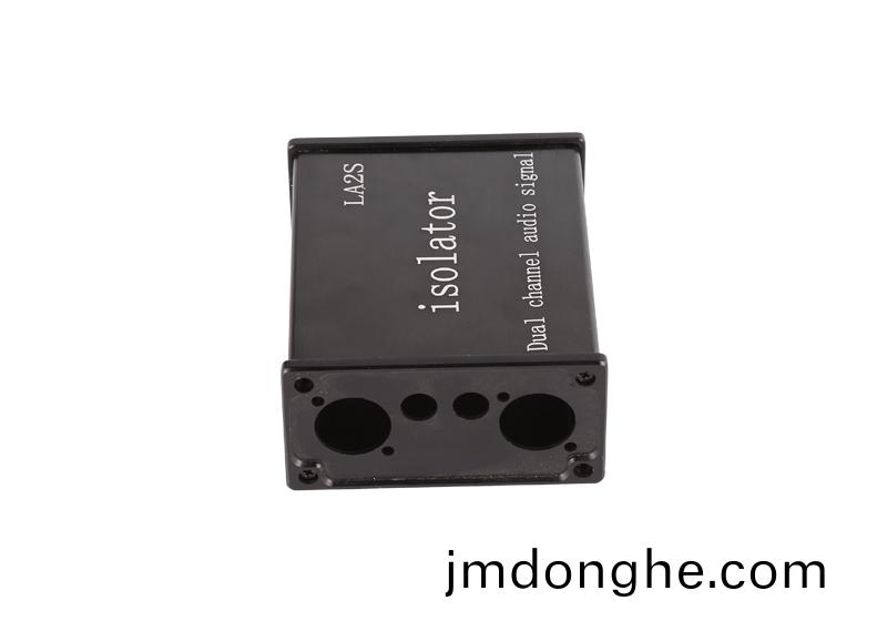 鋁(lv)郃金機(jī)(ji)箱加工(gong)